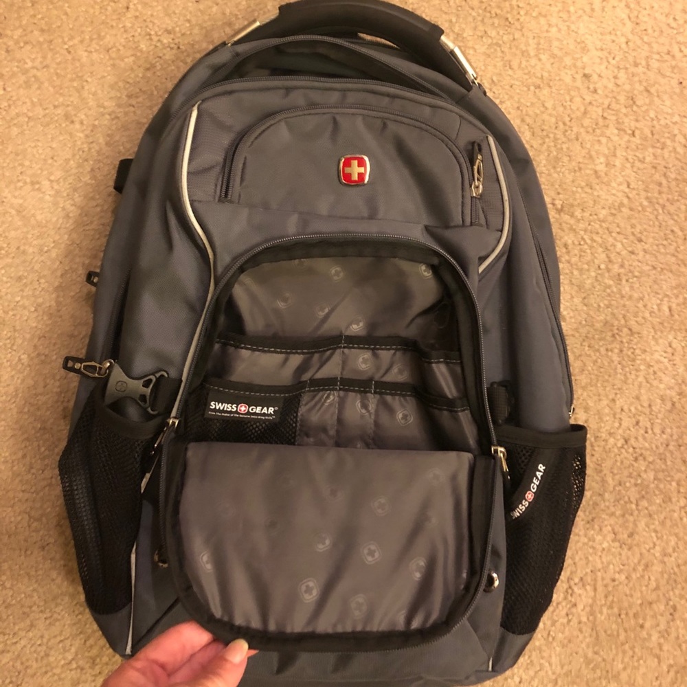 Swiss Gear 6751 backpack/laptop bag